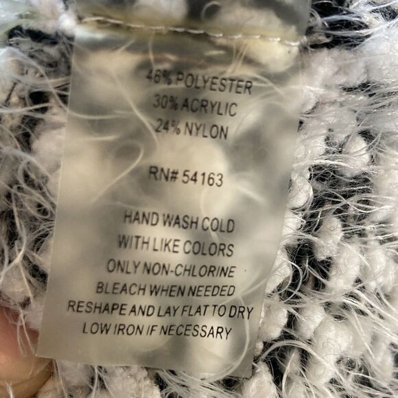 Calvin Klein Sweater Womens 2X White Black Striped Fuzzy Cozycore Loungewear - Picture 6 of 6